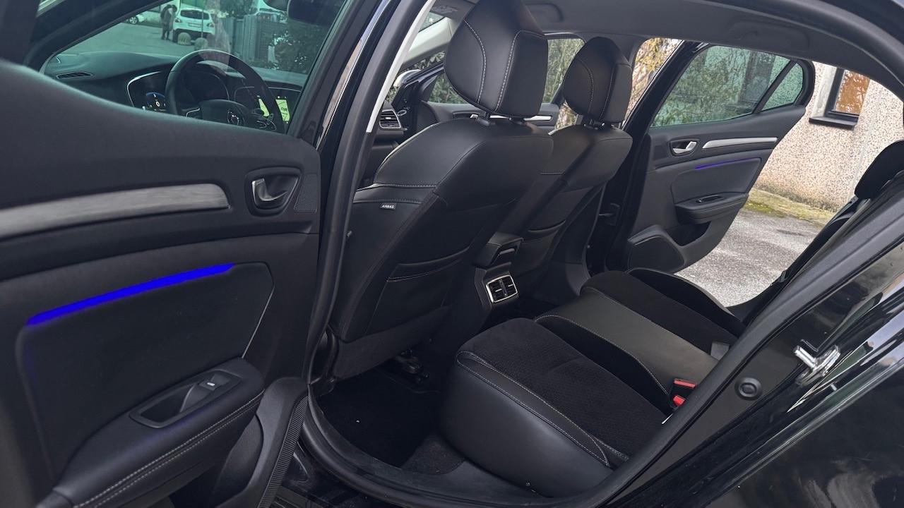 Renault Megane Mégane dCi 8V 110 CV EDC Energy Bose