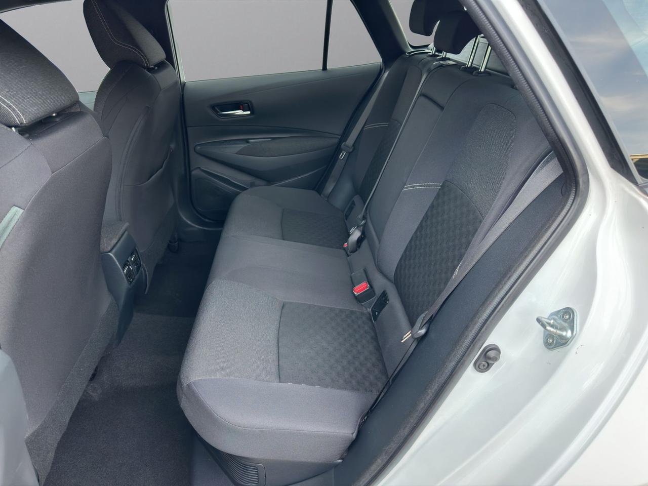 Toyota Corolla Touring Sports 1.8h Active auto