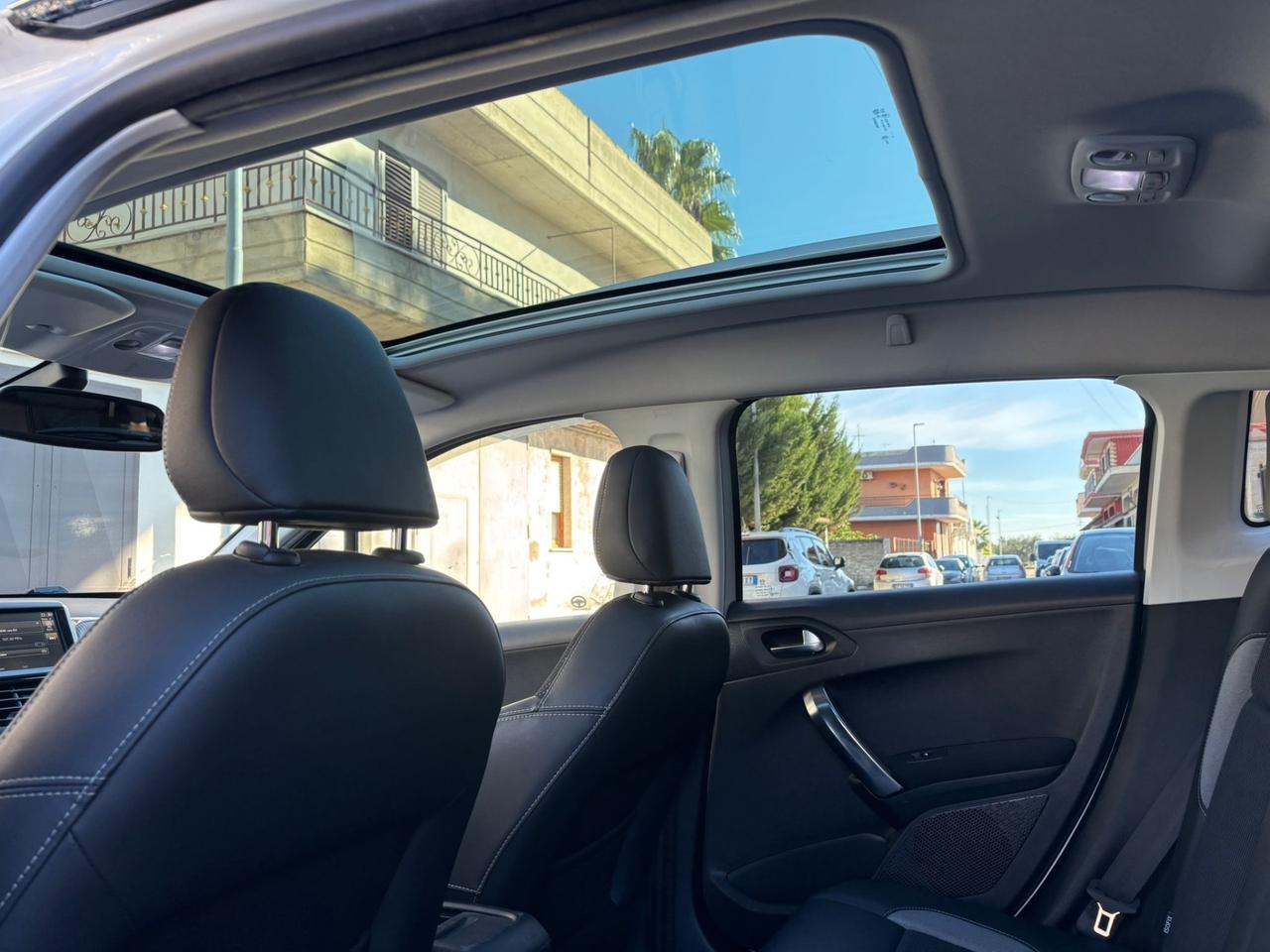 Peugeot 2008 1.6 e-HDi 92 CV Stop&Start Allure TETTO