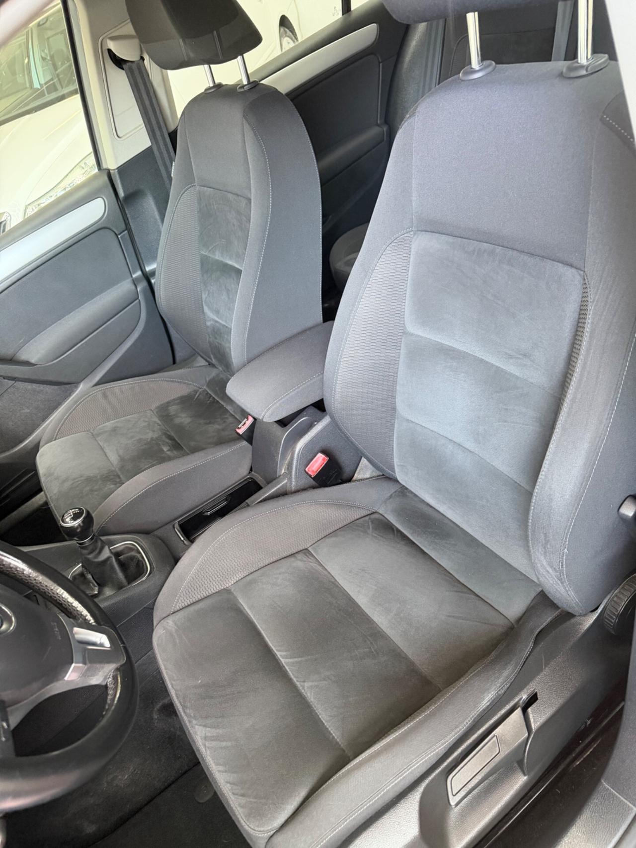 Volkswagen Golf 1.6 TDI DPF 5p. Highline