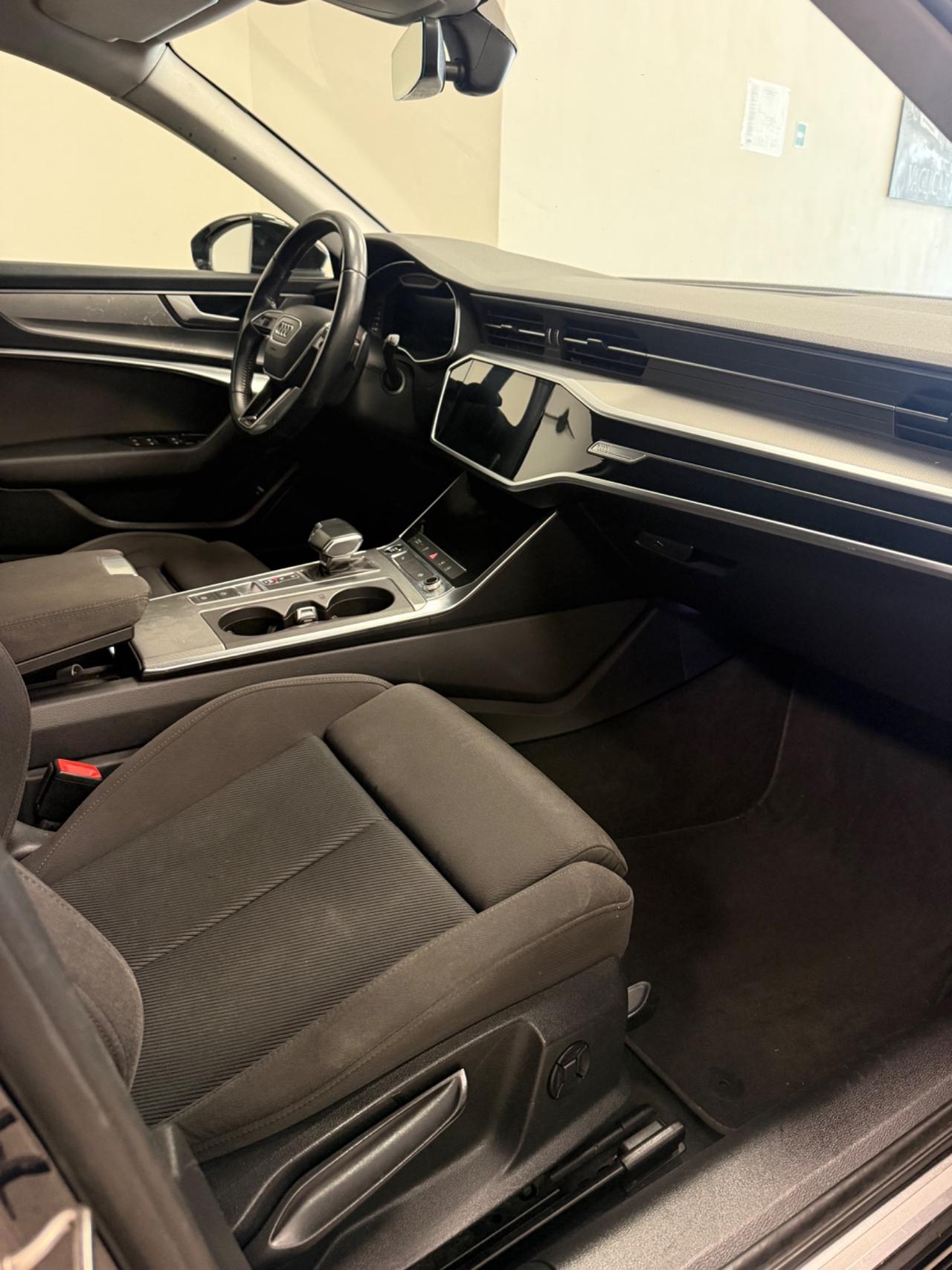 Audi A6 Avant 40 2.0 TDI S tronic Business Design
