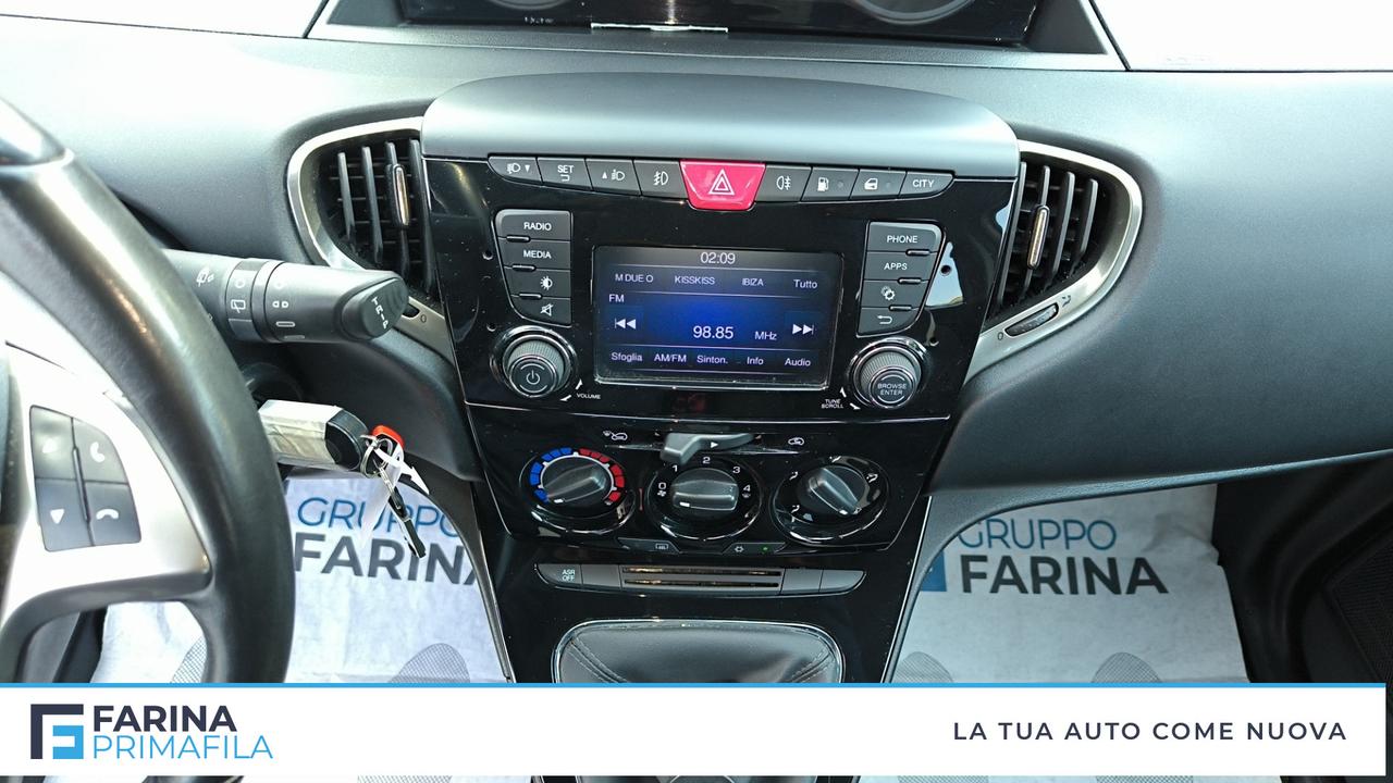 LANCIA Ypsilon III 2015 - Ypsilon 0.9 t.air Gold ecochic metano 80cv