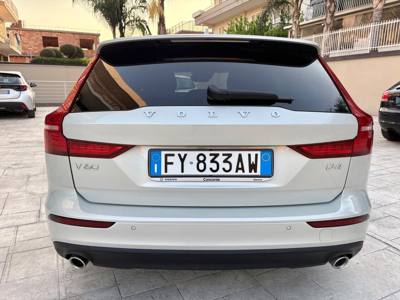 Volvo V60 D4 190cv virtual cockpit automatico