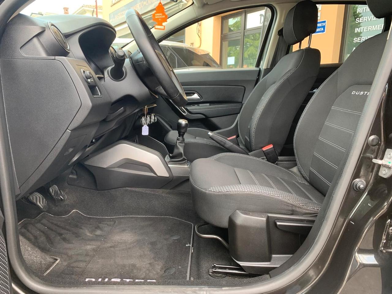 Dacia Duster 1.0 TCe 100 CV 4x2 Prestige Neopat.