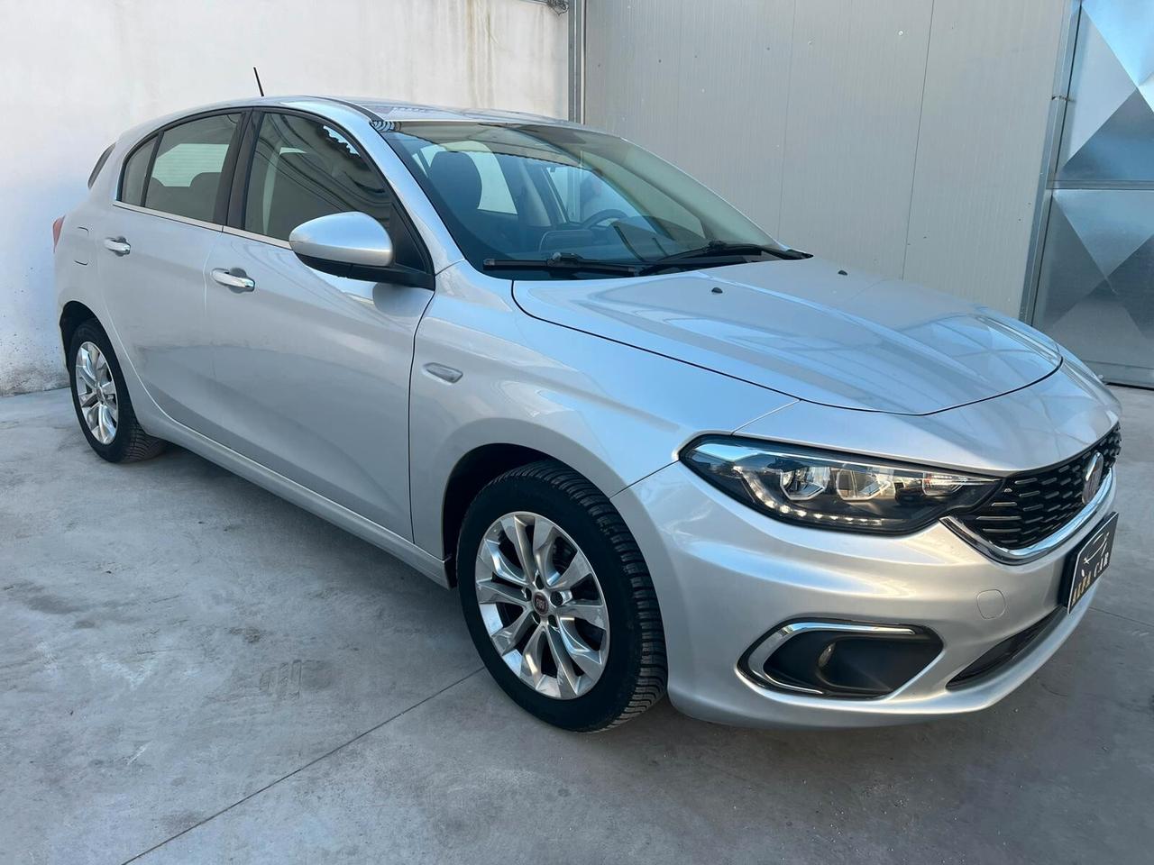 Fiat Tipo 1.6 Mjt S&S DCT 5 porte Lounge