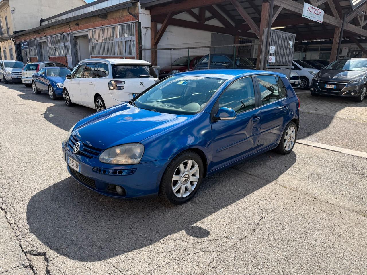 Volkswagen Golf 1.6 16V FSI 5p. Sportline