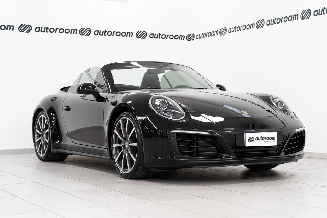 Porsche 911 3.0 Carrera 4 Cabriolet