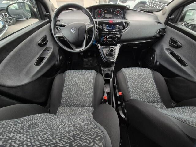 Lancia Ypsilon 1.0 FireFly 5 porte S&S Hybrid Ecochic Silver - 2021