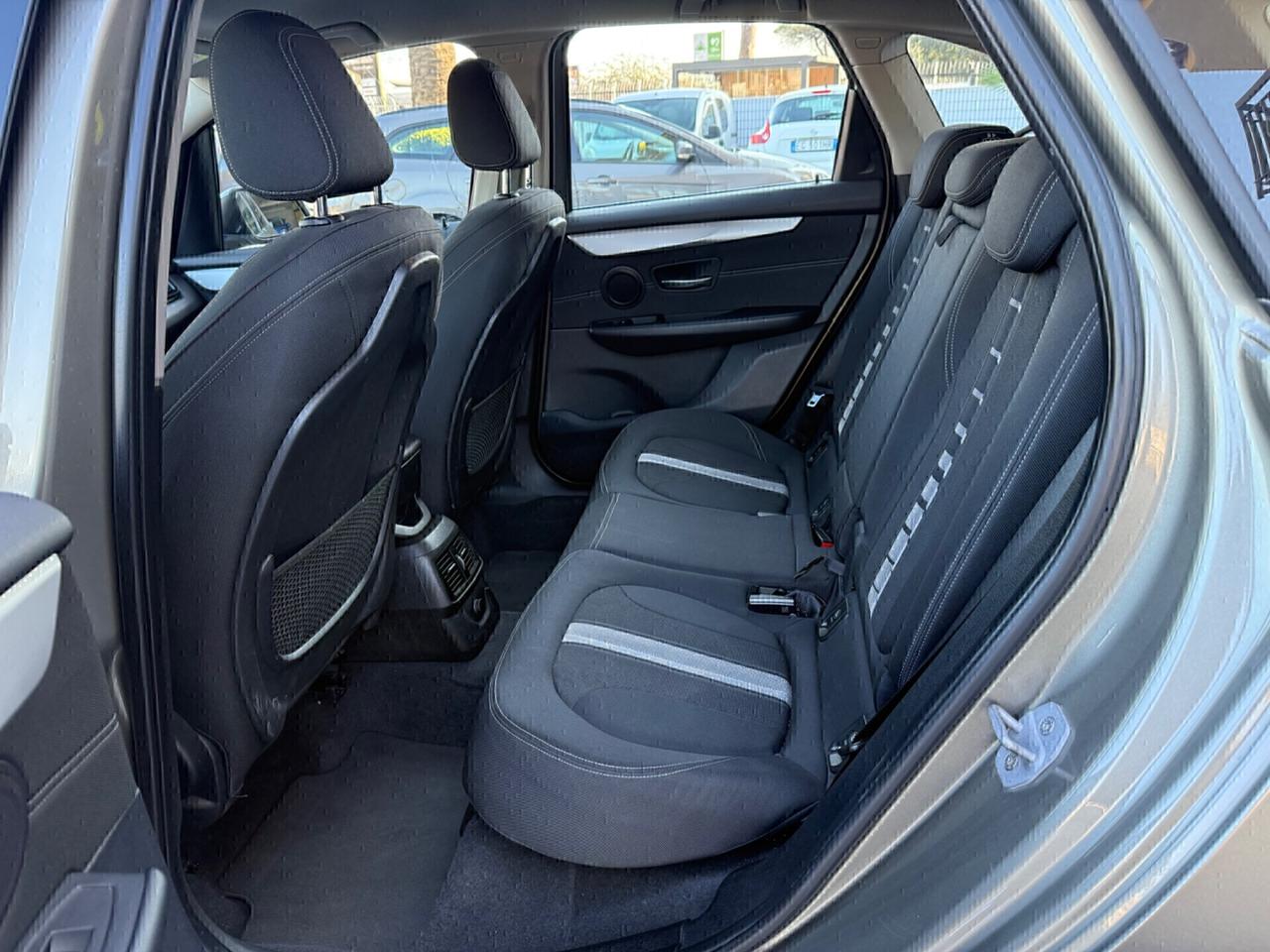 Bmw 2er Active Tourer 218d Active Tourer Luxury