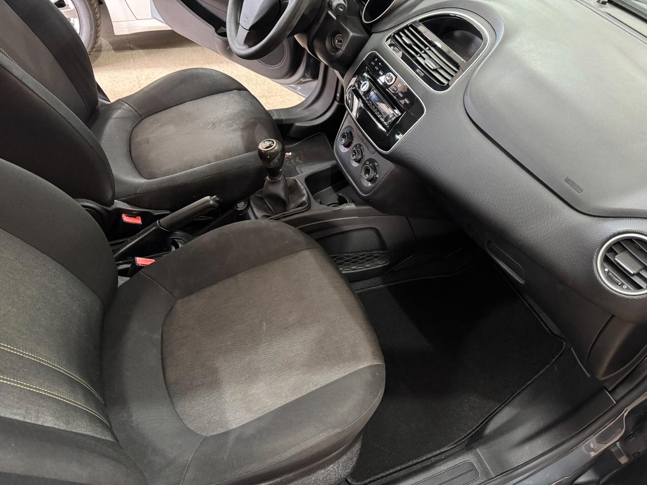 Fiat Punto 1.3 MJT 75 CV 5 porte Lounge OK NEOPATENTATI