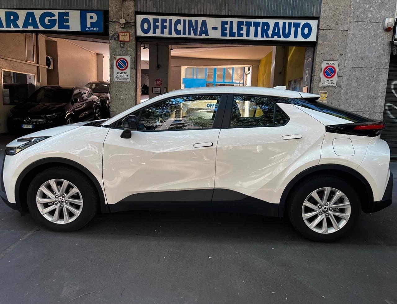 Toyota C-HR 1.8 HV Active