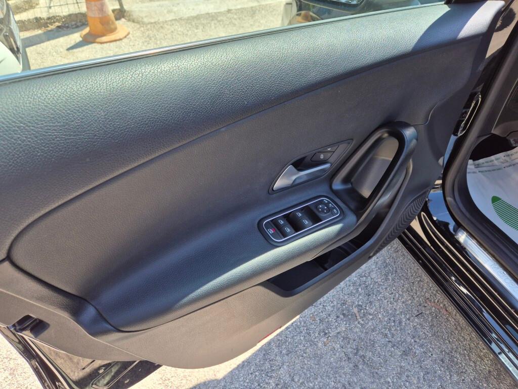 Mercedes A 180d MOTORE 2.0 TETTO APRIBILE