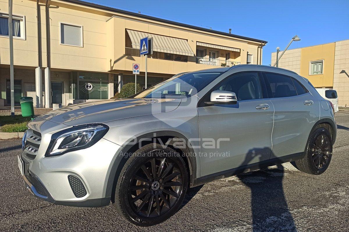 MERCEDES GLA 200 Sport