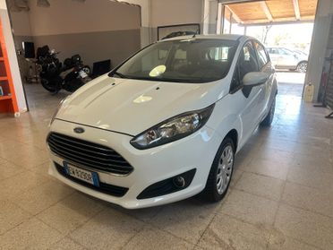 Ford Fiesta 1.0 80CV 5 porte Titanium OK NEOPATENTATI