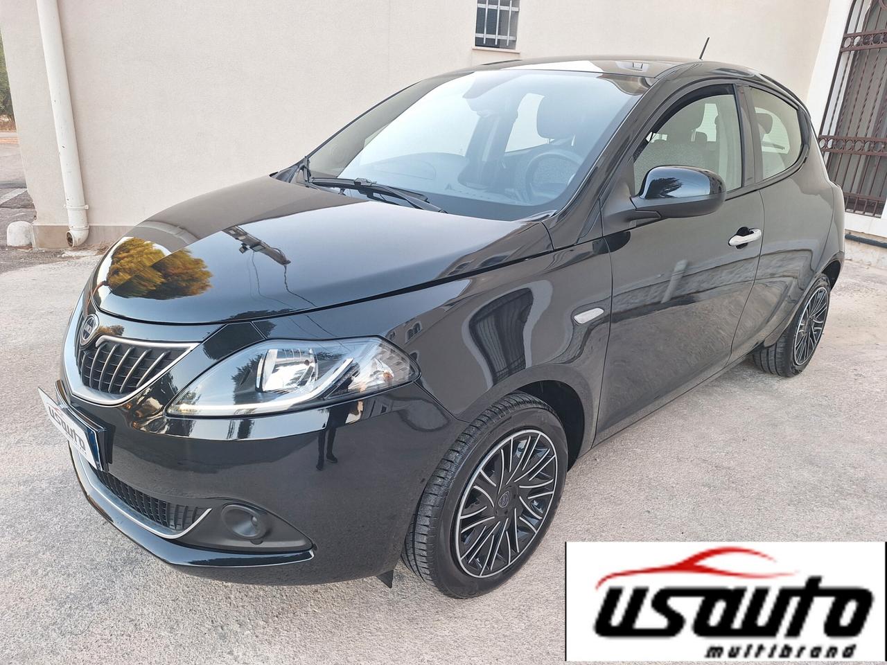 Lancia Ypsilon 1.0 Hybrid GOLD 2022