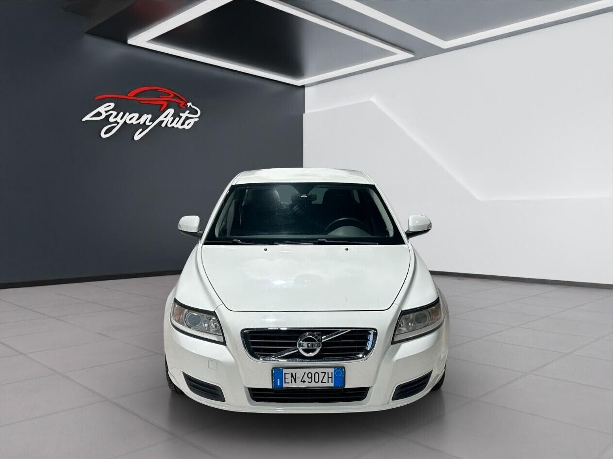 Volvo V50 D2 POLAR
