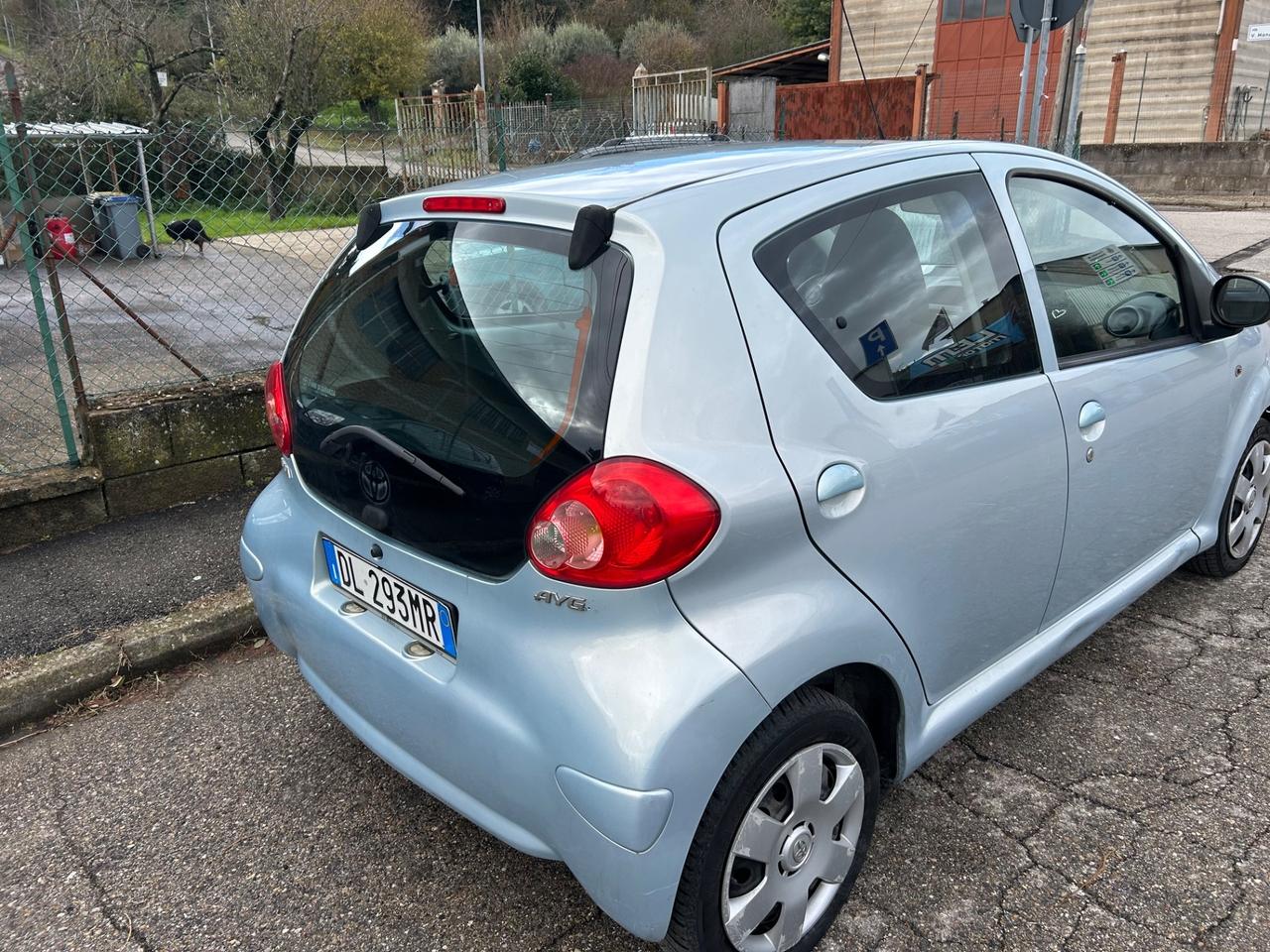 Toyota Aygo 1.0 12V VVT-i 5 porte