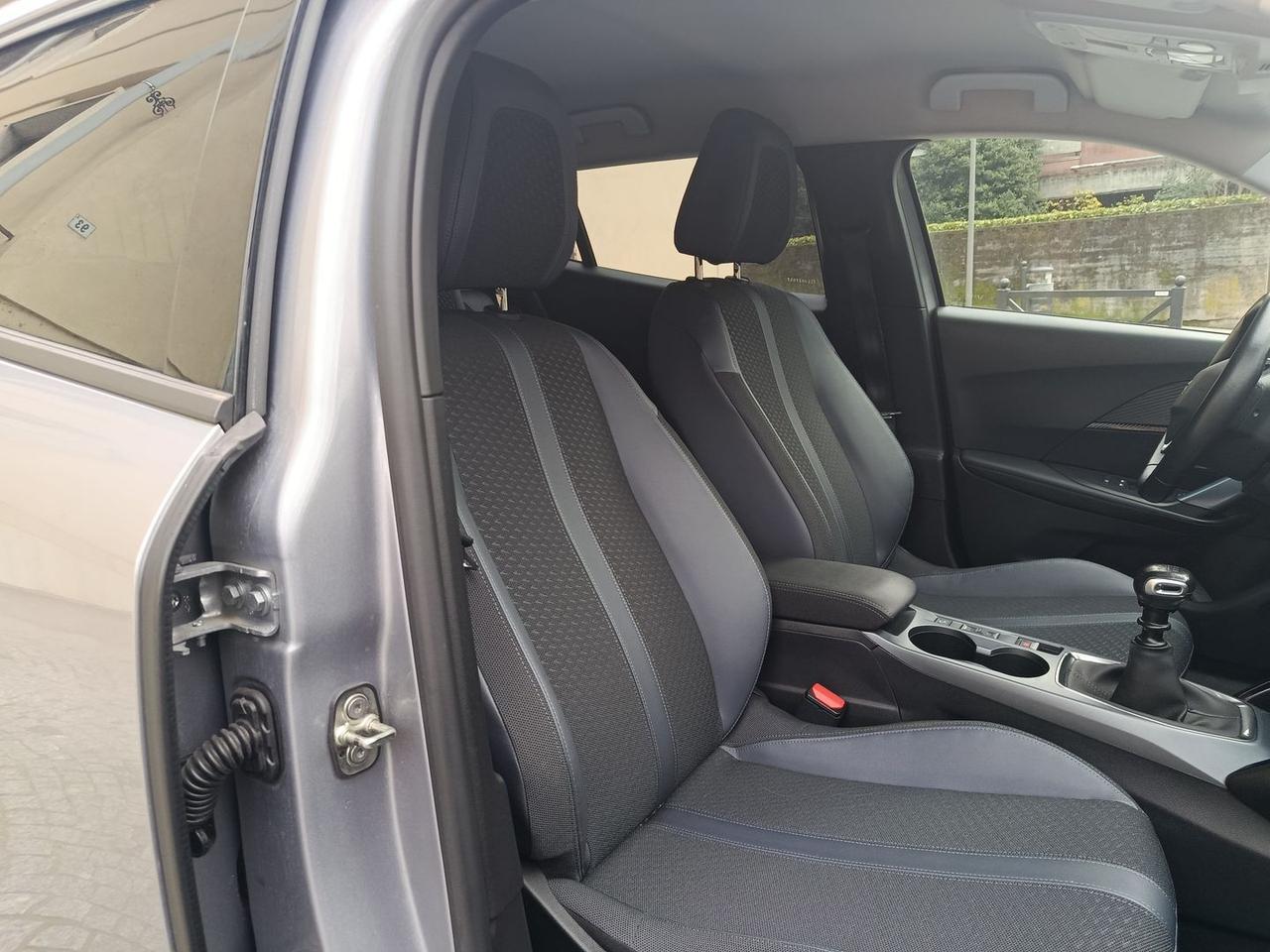 Peugeot 3008 Allure 1.2 PureTech 130 #9256