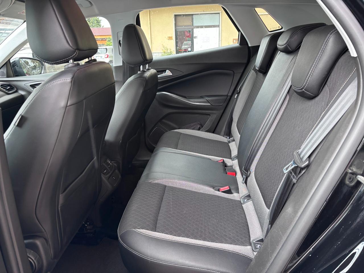 Opel Grandland X 1.5 diesel Ecotec Start&Stop aut. Business Ed.