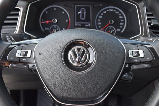 VOLKSWAGEN T-Roc 1.6 TDI SCR Business BMT *NAVIGATORE*