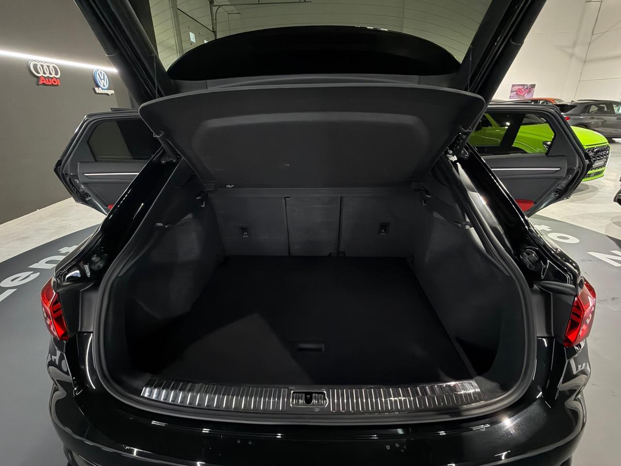 Audi Q3 RS quattro S tronic