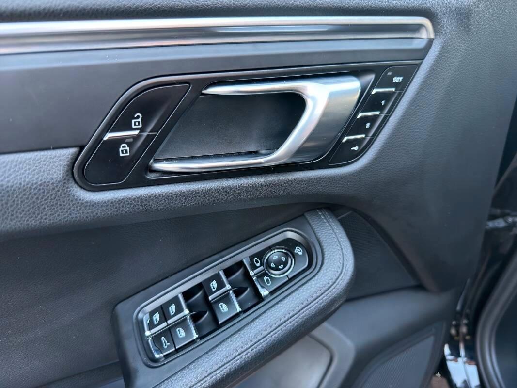 Porsche Macan 2.0 245cv pdk