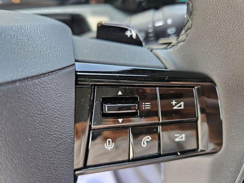 Lancia Ypsilon Hybrid e-DCT