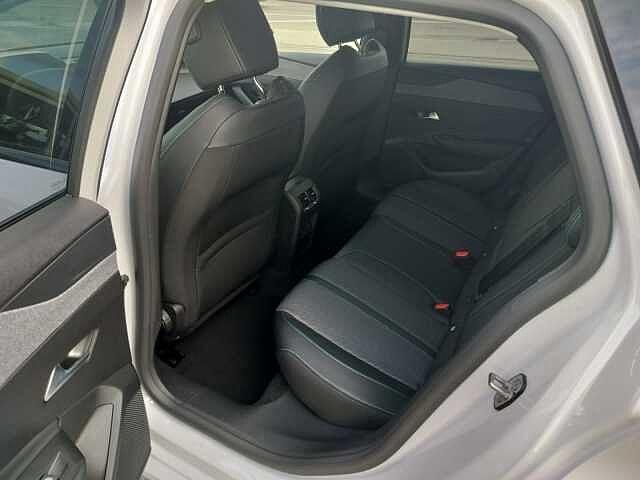 Peugeot 308 Hybrid 136 e-DCS6 SW Allure *KM Ø*