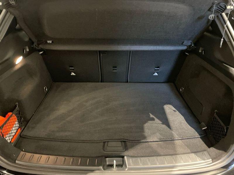 Mercedes-Benz GLA GLA 180 d Automatic Premium