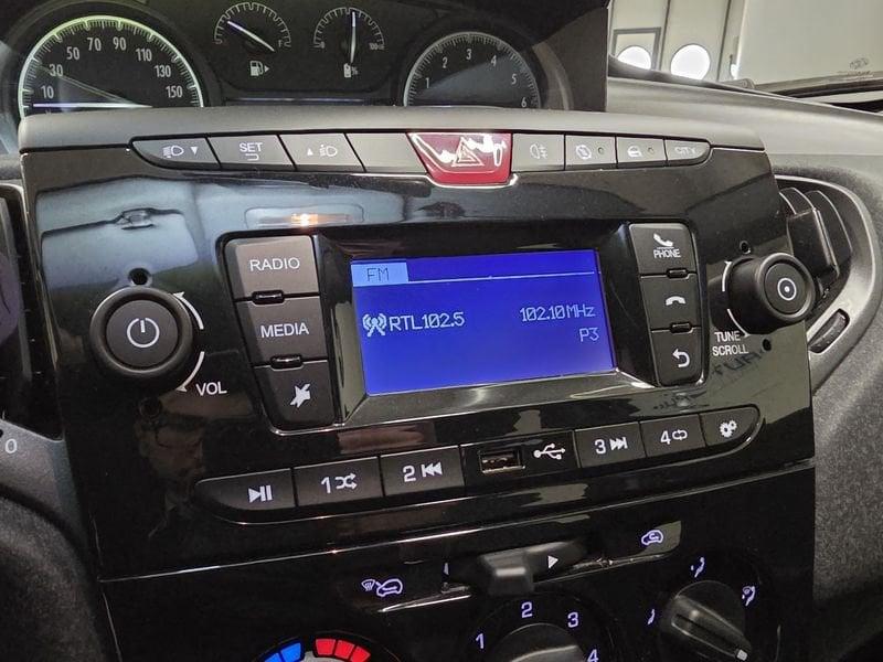 Lancia Ypsilon 1.0 FireFly 70cv S&S Hybrid SILVER solo 37.000 km !