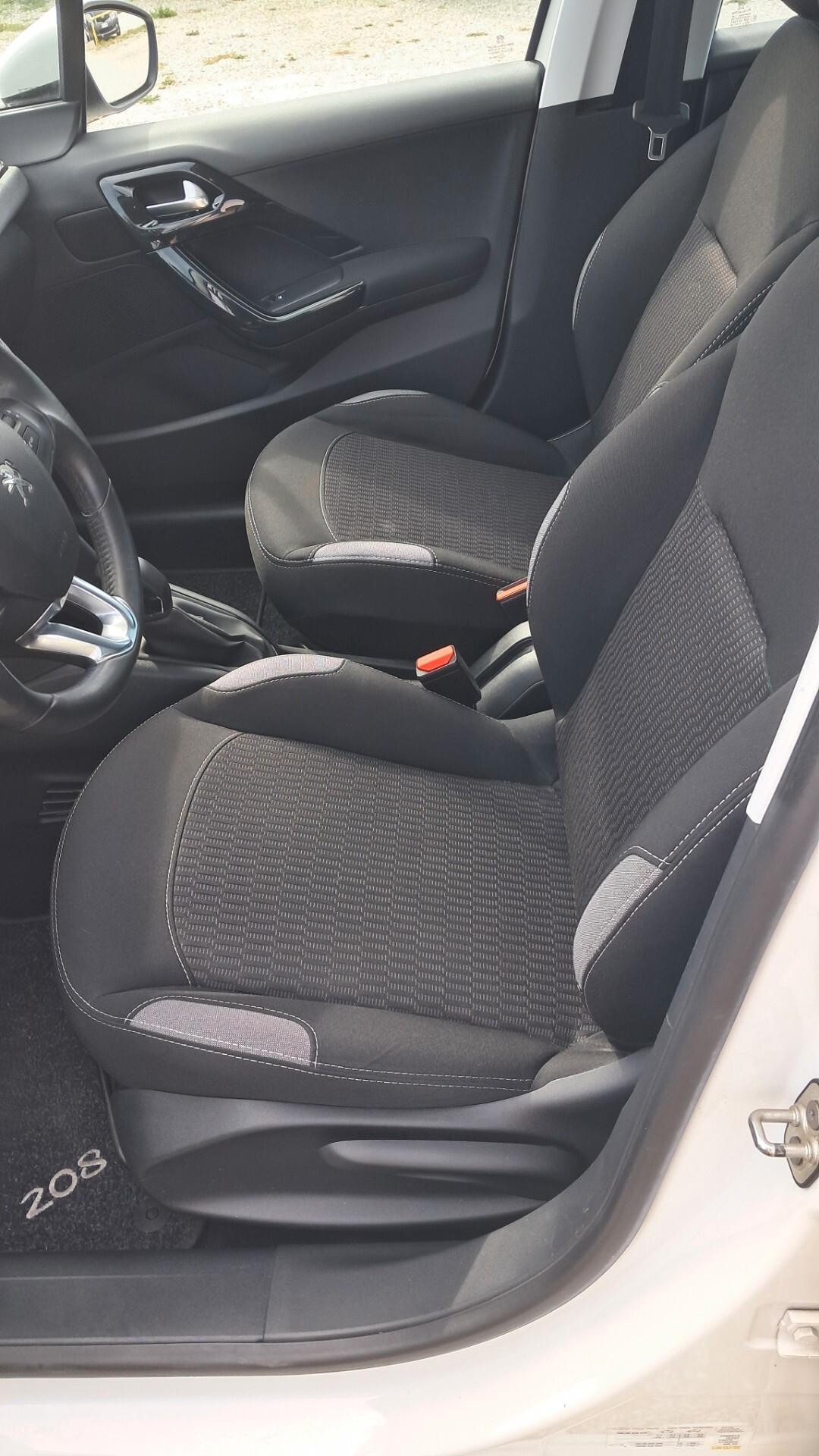 Peugeot 208 1200 5 porte Active
