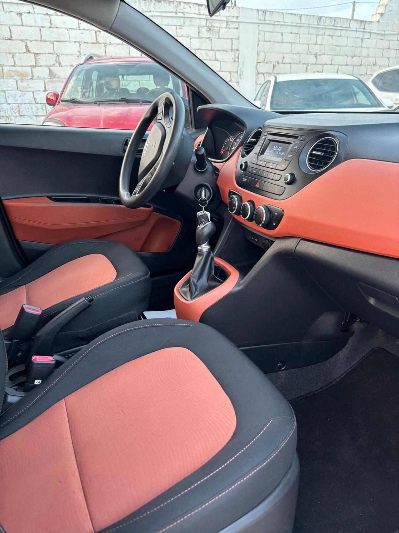 Hyundai i10 1.0 MPI Sound Edition