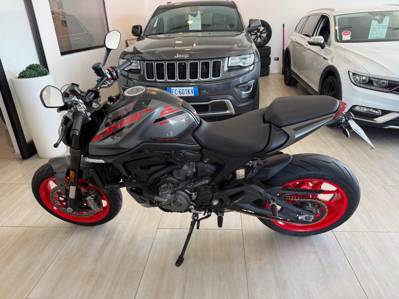 Ducati Monster 937 Plus