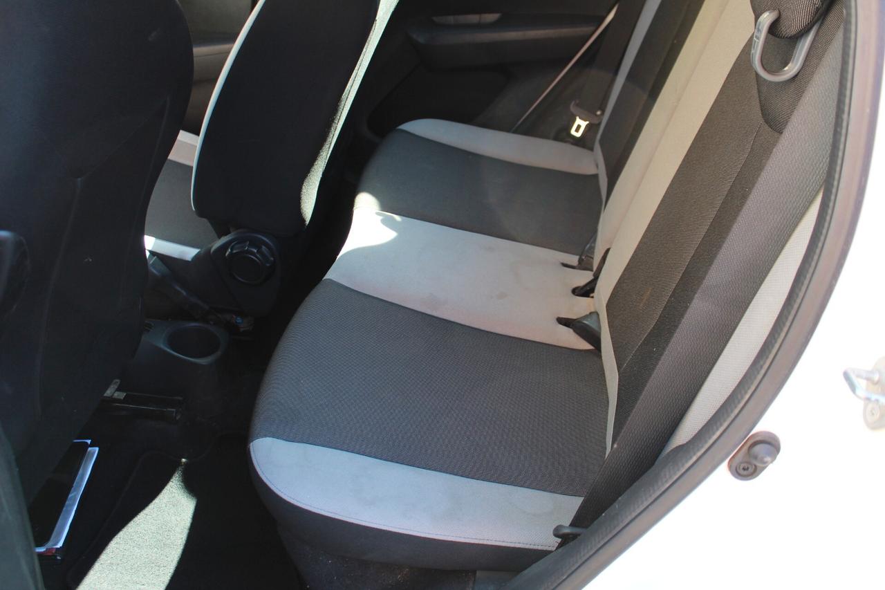 Toyota Aygo 1.0 VVT-i 69 CV 5 porte x-play Unico Proprietario Adatta a neopatentati