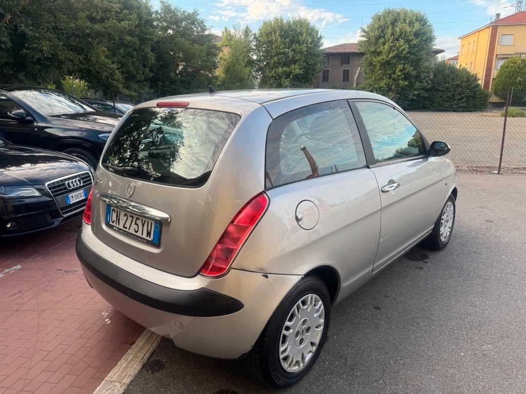 Lancia Ypsilon 1.2 16V Oro 120000km