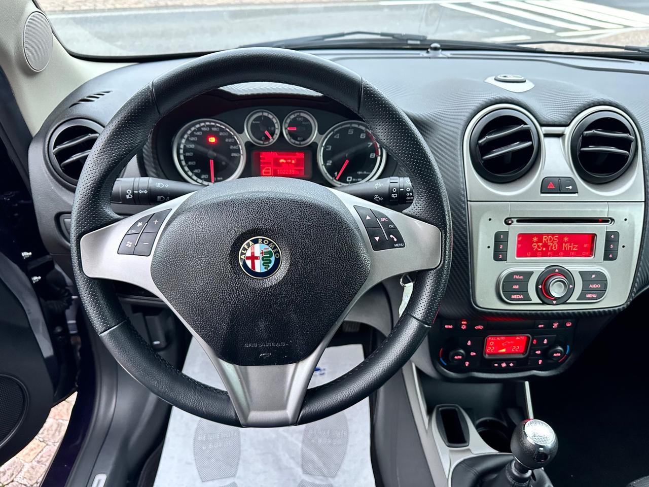 Alfa Romeo MiTo 1.4Bz 78Cv Distinctive - Neopatentati