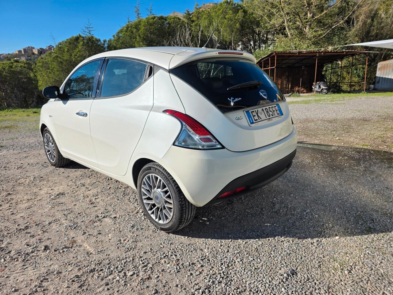 Lancia Ypsilon 1.2 69 CV 5 porte S&S Gold