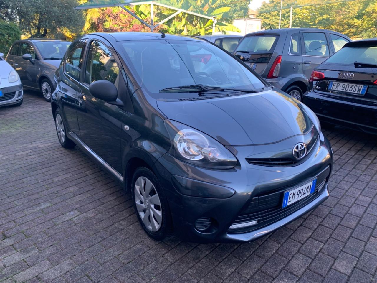 Toyota Aygo 1.0 12V VVT-i 5 porte Lounge Connect