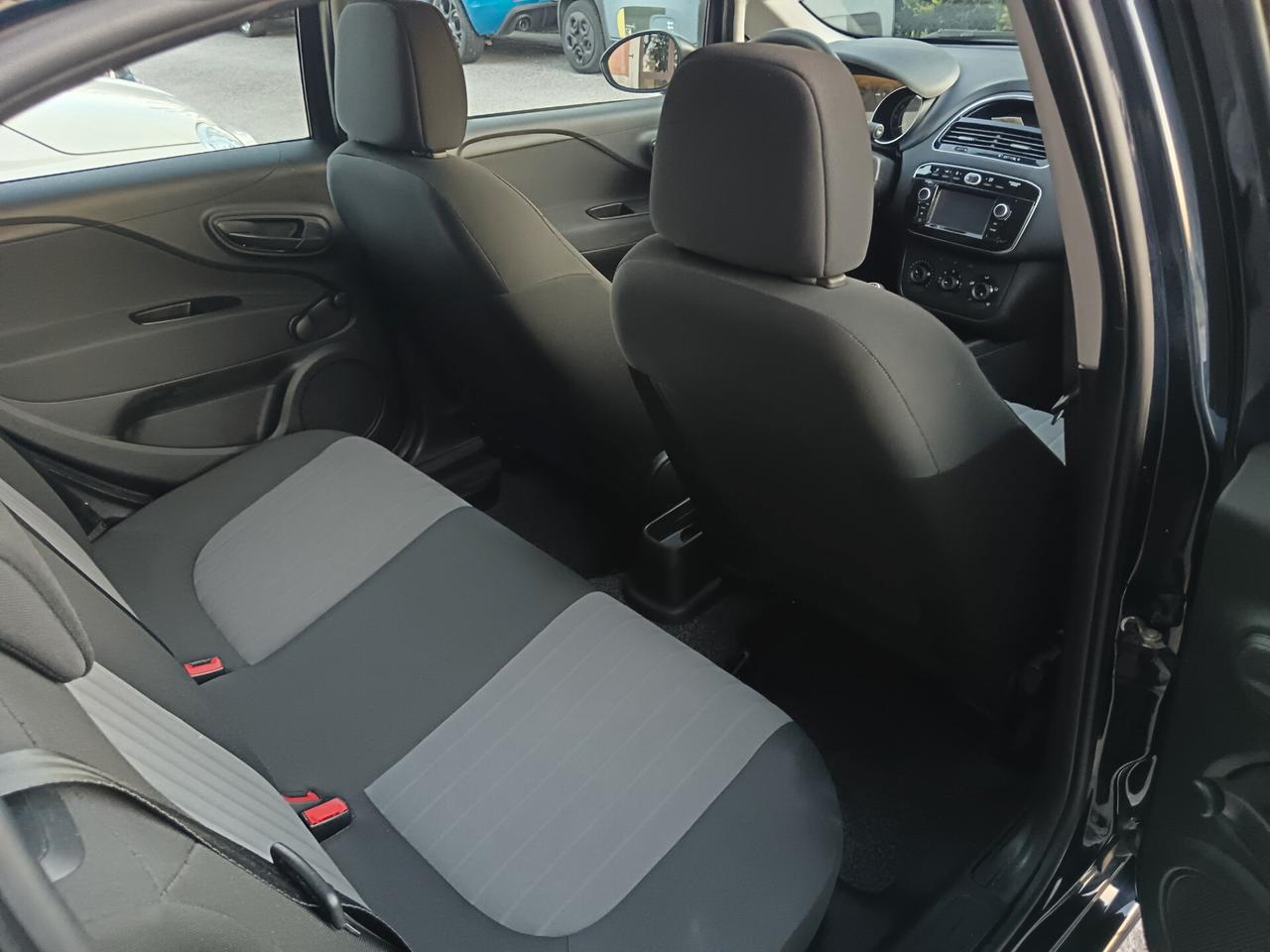 Fiat Punto 1.3 MJT 95CV 5P LOUNGE NAVI
