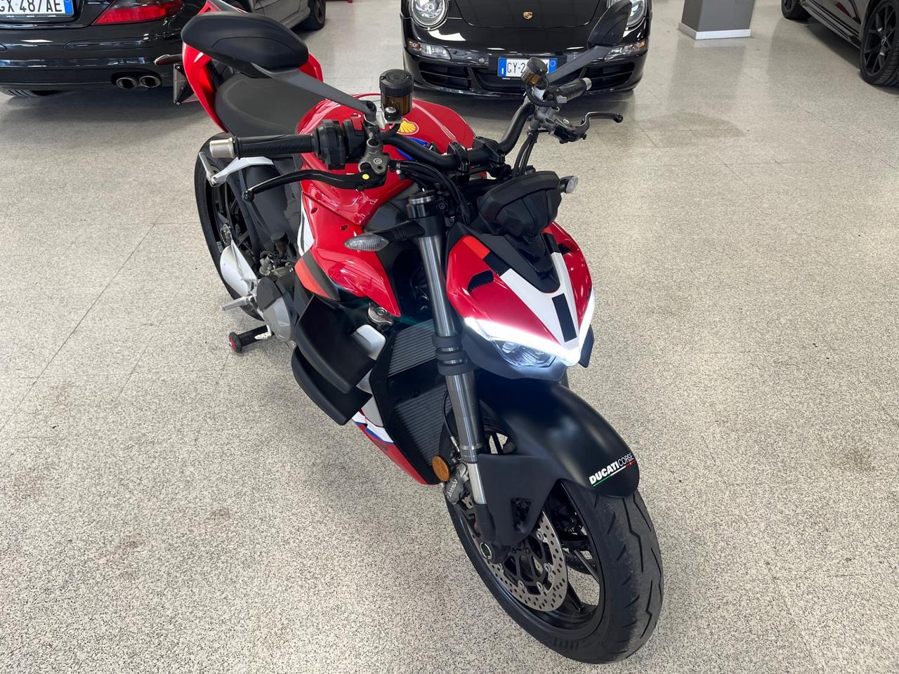 Ducati Streetfighter V2 Desmo
