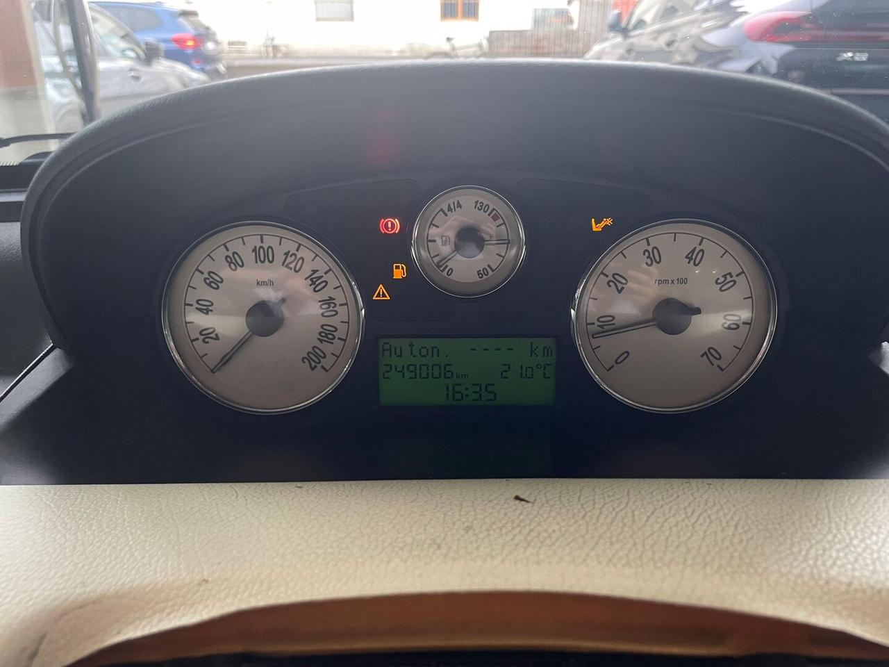 Lancia Ypsilon Ypsilon 1.2 16v C.15" Neopatentati Pelle Manuale