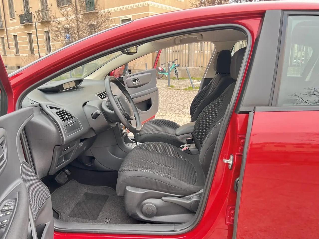 Citroen C4 Coupé 1.6 16V VTi 120CV VTR