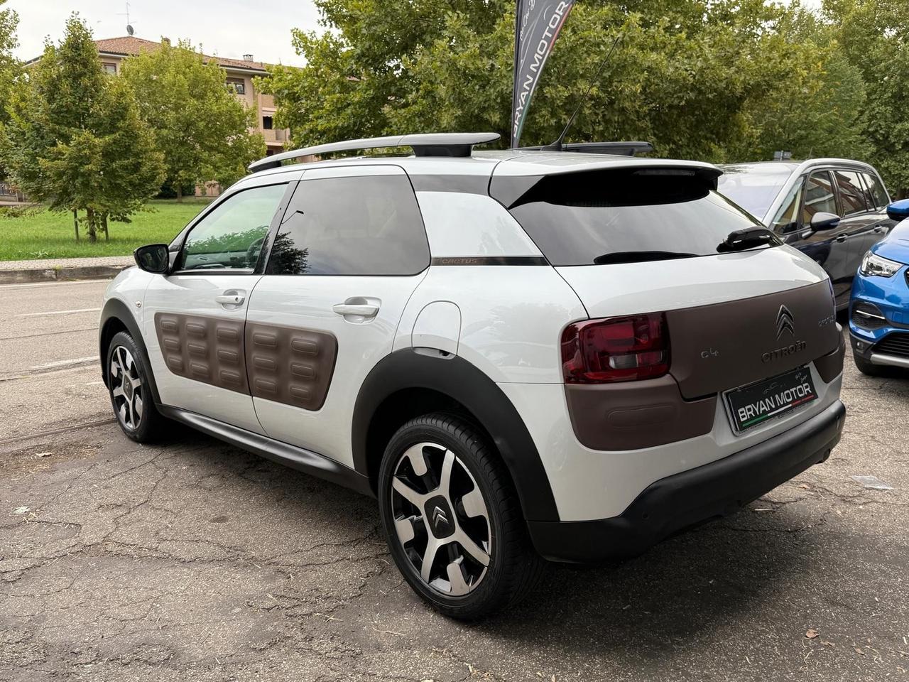 Citroen C4 Cactus PureTech 82 S&S ETG Shine Edition