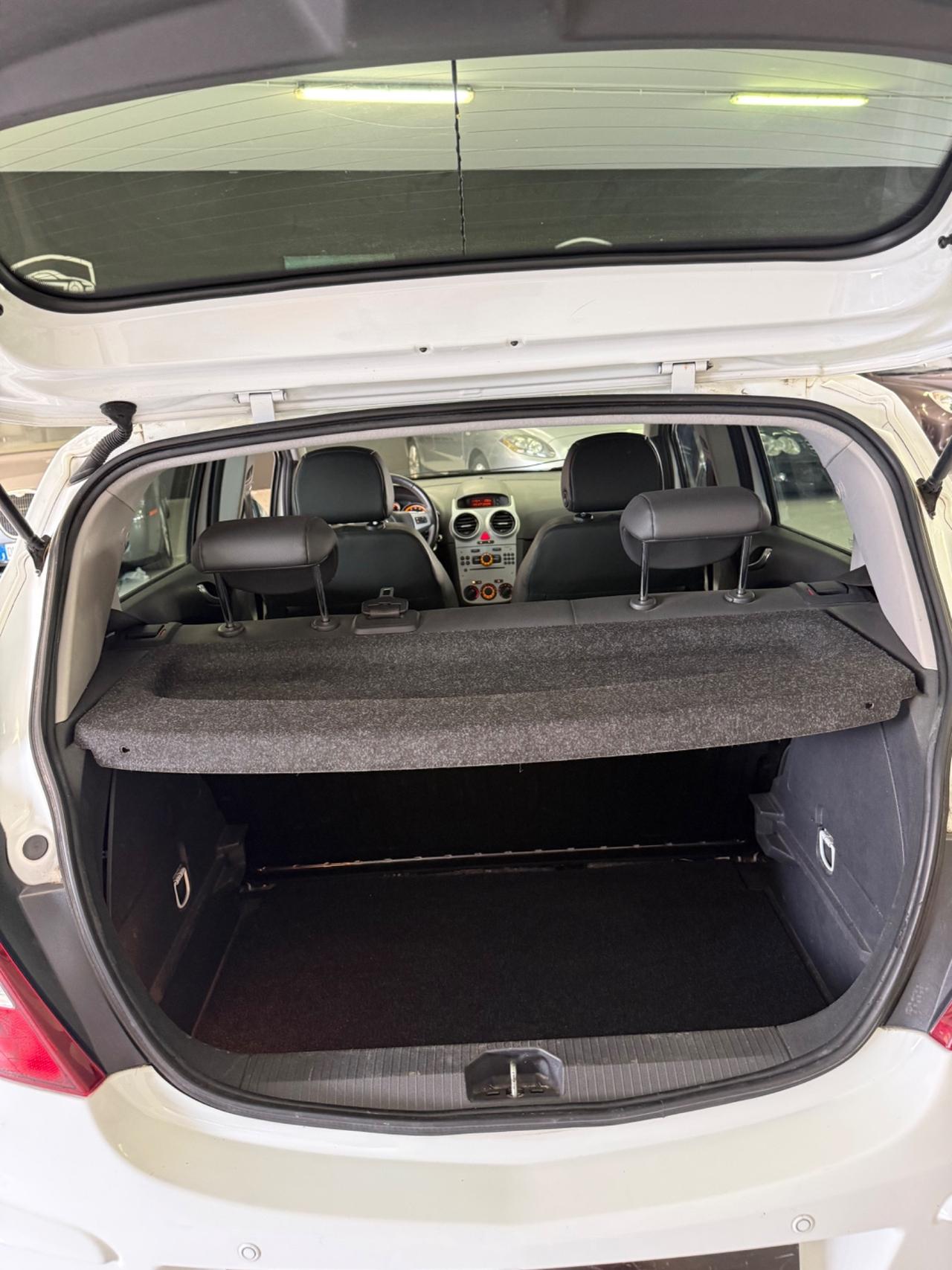 AUTOMATICA Opel Corsa 1.2 5 porte Sport