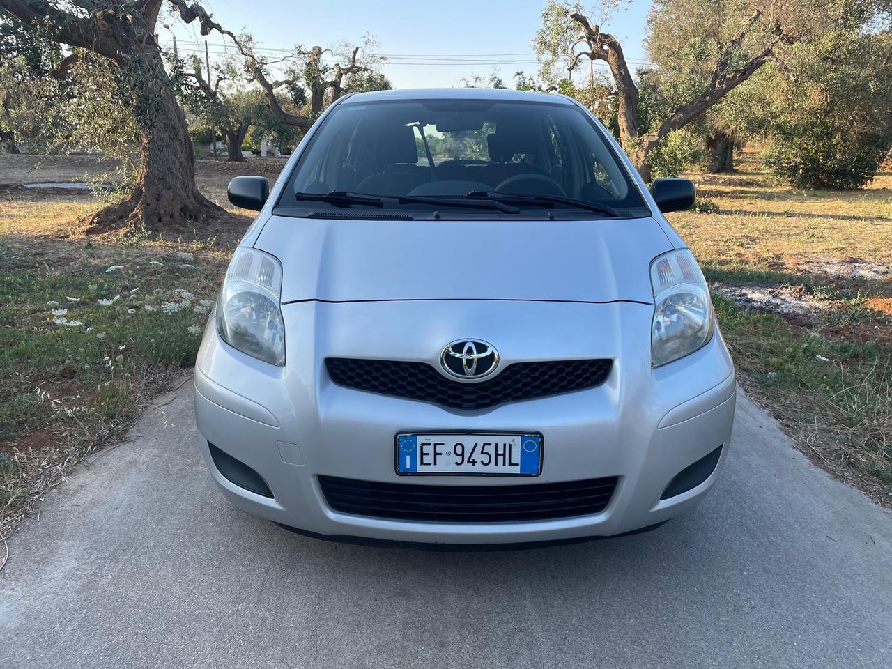 Toyota Yaris 1.0 benzina 5 porte