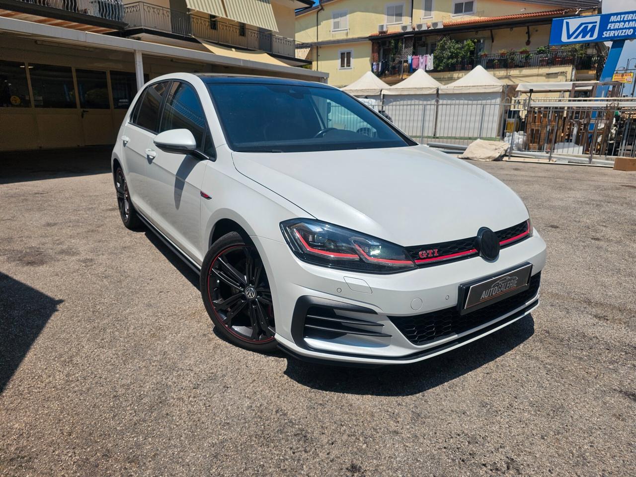 Volkswagen Golf GTI Performance 2.0 245cv/IPERSTRAFULL
