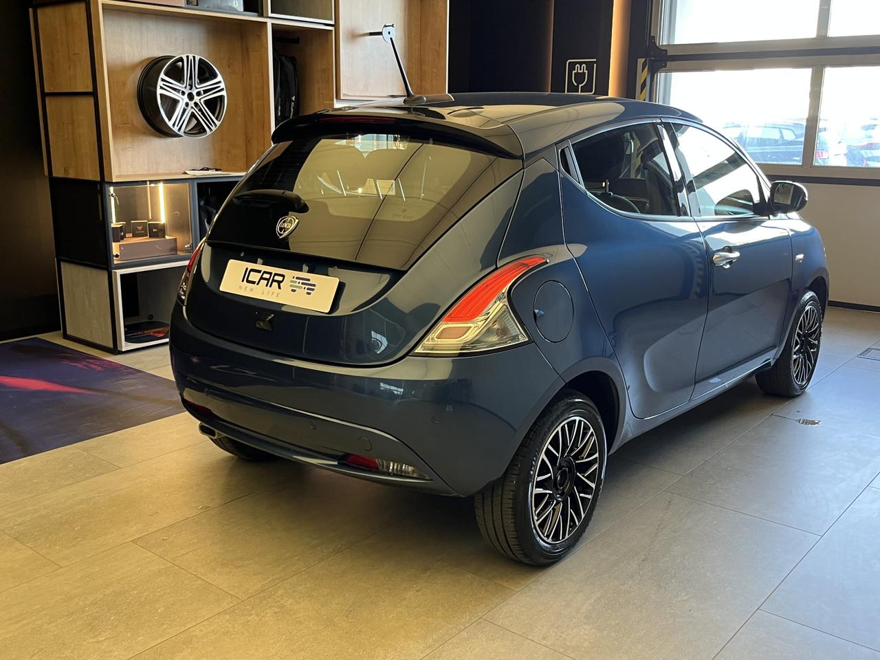 LANCIA Ypsilon III 2021 - Ypsilon 1.0 firefly hybrid Platino s&s 70cv