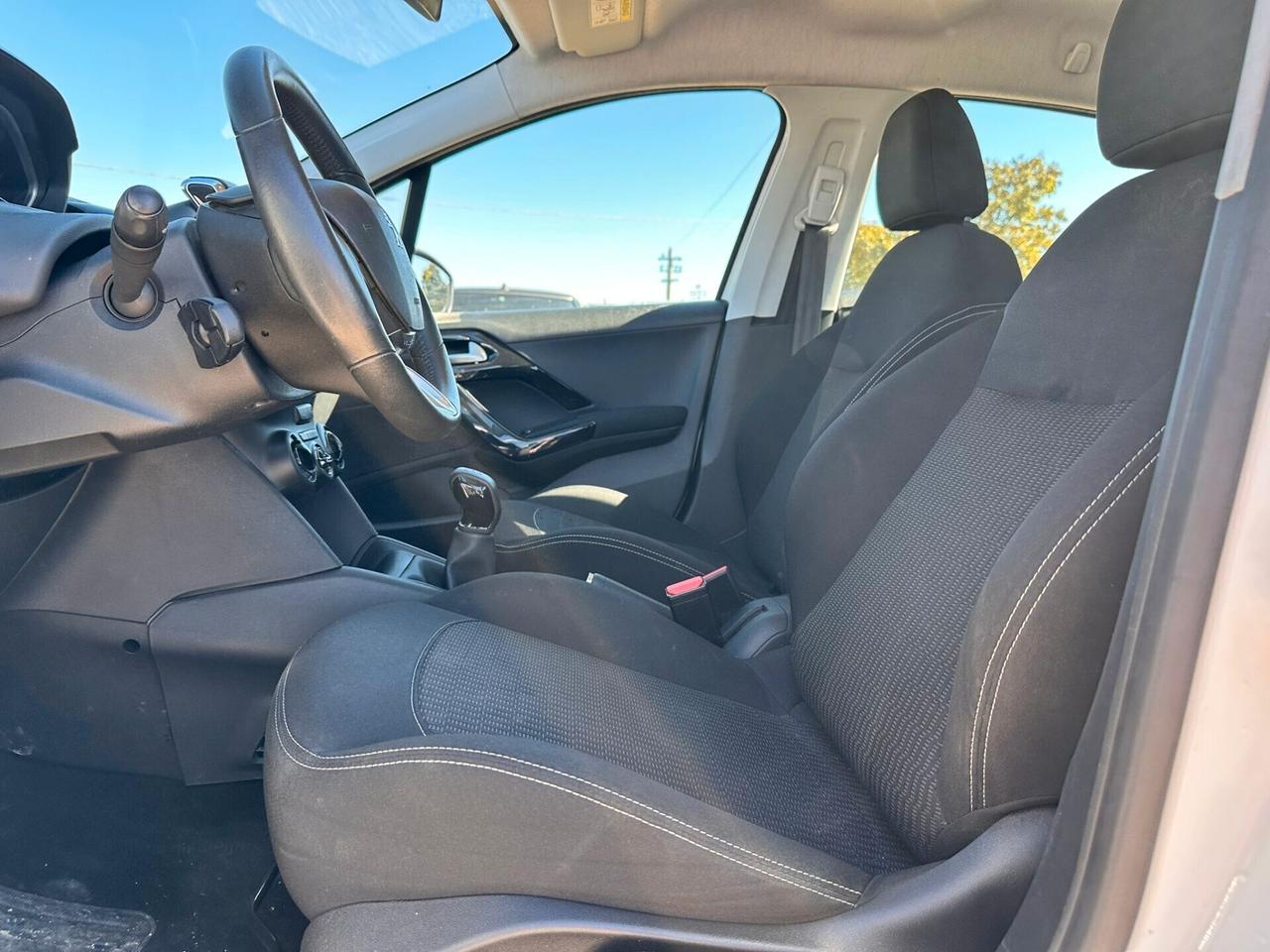 Peugeot 208 BlueHDi 75