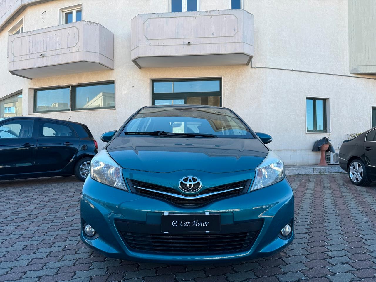 Toyota Yaris 1.0 5 porte Active RetroCam Bluetooth