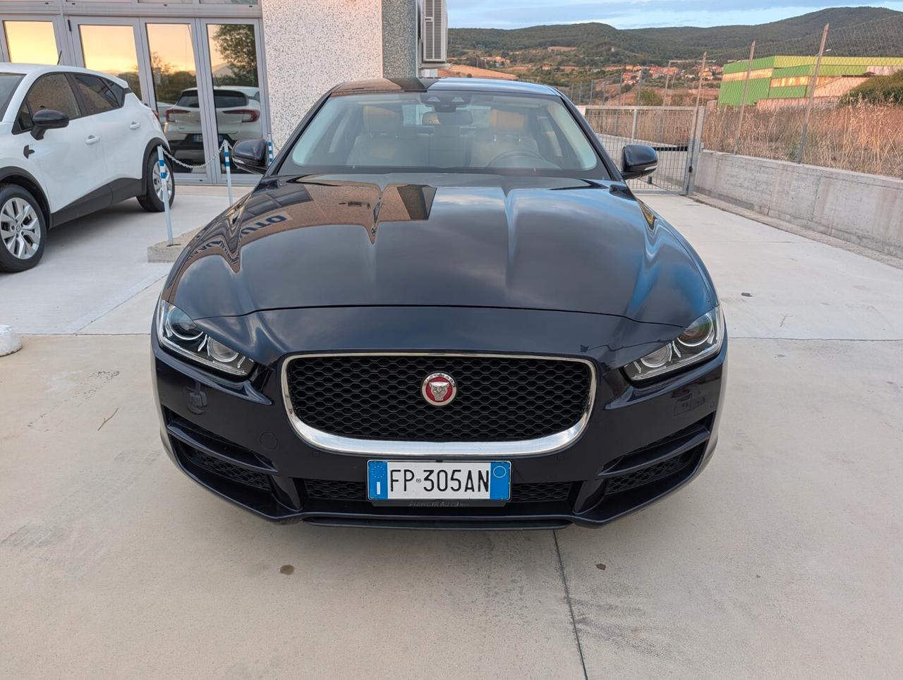 Jaguar XE 2.0 D 180 CV aut. Prestige